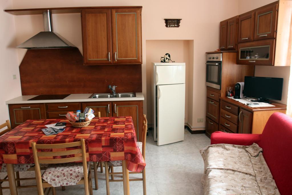 Maison Cassius Issogne Εξωτερικό φωτογραφία