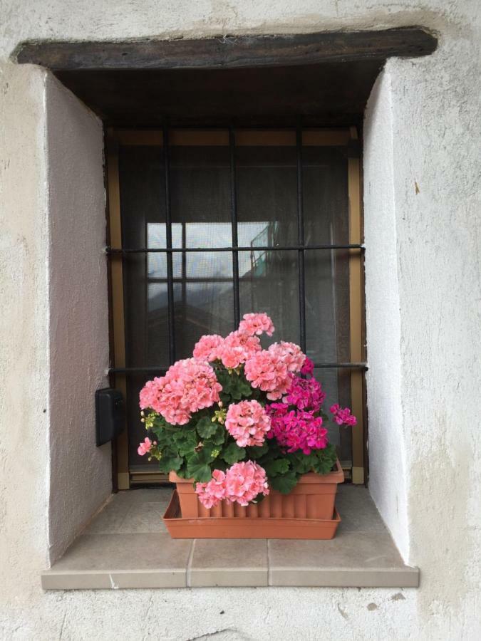 Maison Cassius Issogne Εξωτερικό φωτογραφία